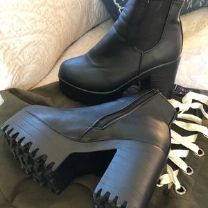 Black platform Chelsea booties